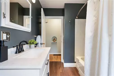 5220 NE Skidmore St, Portland, OR 97218 - Photo 21