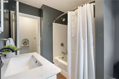 5220 NE Skidmore St, Portland, OR 97218 - Photo 23