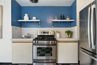 5220 NE Skidmore St, Portland, OR 97218 - Photo 15