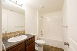 4950 Glacier Dr, Springfield, OR 97478 - Photo 11