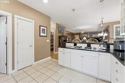 25545 Katherine Ct, West Linn, OR 97068 - Photo 13