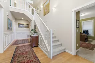 25545 Katherine Ct, West Linn, OR 97068 - Photo 3