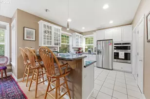 25545 Katherine Ct, West Linn, OR 97068 - Photo 11