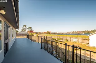 63347 Charleston Rd, Coos Bay, OR 97420 - Photo 39