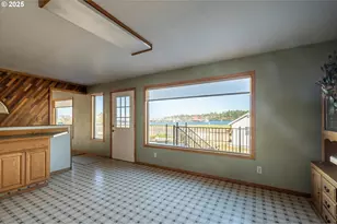 63347 Charleston Rd, Coos Bay, OR 97420 - Photo 11