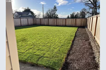 701 Tigerlily St, Silverton, OR 97381 - Photo 31