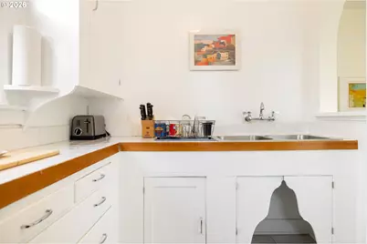 802 SE 35th Ave, Portland, OR 97214 - Photo 17