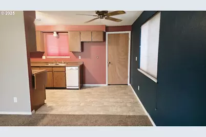 3103 N Walnut St, La Grande, OR 97850 - Photo 7