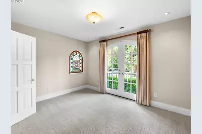 752 E Ave, Lake Oswego, OR 97034 - Photo 37