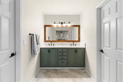 13535 SW 124th Ave, Portland, OR 97223 - Photo 27