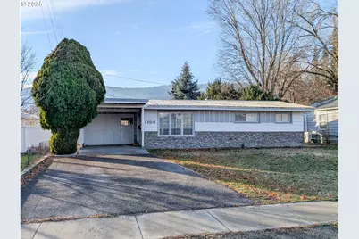 1106 F Ave, La Grande, OR 97850 - Photo 1