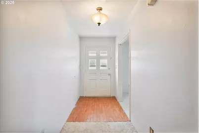 1207 Spruce St, Longview, WA 98632 - Photo 5
