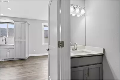 2320 N R St, Washougal, WA 98671 - Photo 11