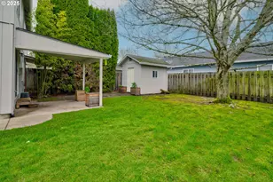 2081 SW Fellows St, McMinnville, OR 97128 - Photo 9