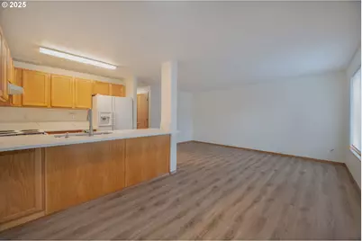 2081 SW Fellows St, McMinnville, OR 97128 - Photo 19