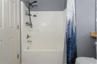 13682 SW Hall Blvd #3, Tigard, OR 97223 - Photo 17