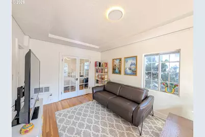 2829 SE Belmont St #104, Portland, OR 97214 - Photo 9