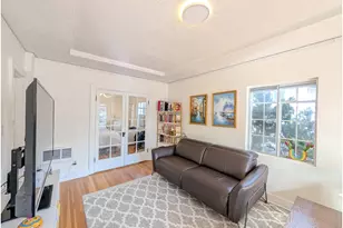 2829 SE Belmont St, Portland, OR 97214 - Photo 9