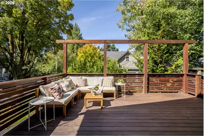 2415 SE Ivon St, Portland, OR 97202 - Photo 41
