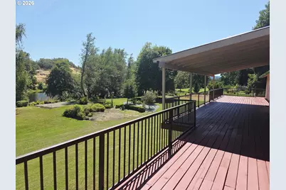 549 Bailey Dr, Roseburg, OR 97471 - Photo 3