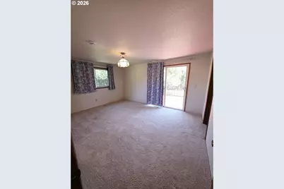 549 Bailey Dr, Roseburg, OR 97471 - Photo 11