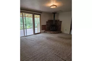 549 Bailey Dr, Roseburg, OR 97471 - Photo 9