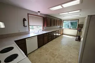 549 Bailey Dr, Roseburg, OR 97471 - Photo 9