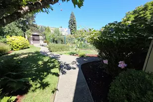 549 Bailey Dr, Roseburg, OR 97471 - Photo 5