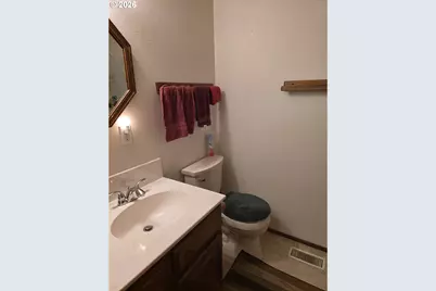 549 Bailey Dr, Roseburg, OR 97471 - Photo 15