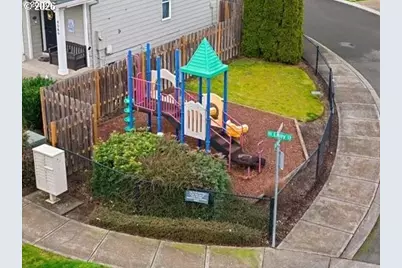 4589 SE Libby Ct, Hillsboro, OR 97123 - Photo 21