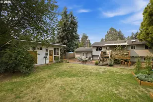 866 SE 136th Ave, Portland, OR 97233 - Photo 31