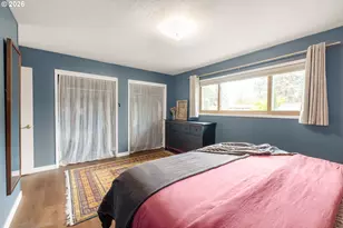 866 SE 136th Ave, Portland, OR 97233 - Photo 13
