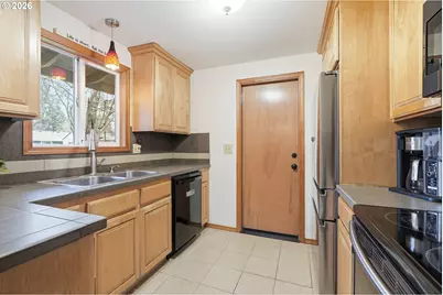 16825 SW Cambridge Ct, Beaverton, OR 97078 - Photo 13