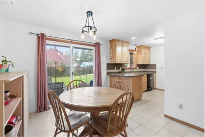 16825 SW Cambridge Ct, Beaverton, OR 97078 - Photo 9