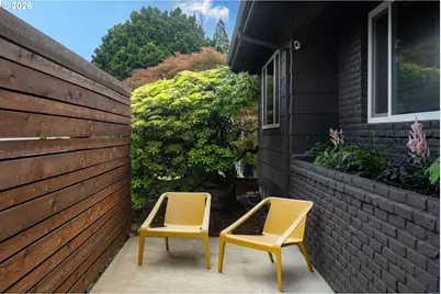 13000 NE Stanton St, Portland, OR 97230 - Photo 3