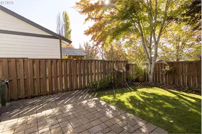 2137 N Legacy Dr, Newberg, OR 97132 - Photo 35