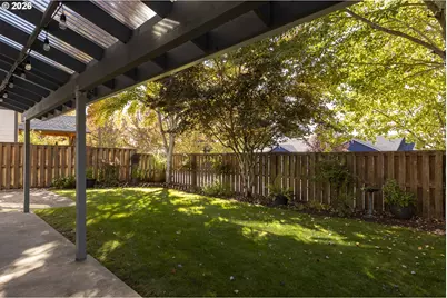 2137 N Legacy Dr, Newberg, OR 97132 - Photo 33