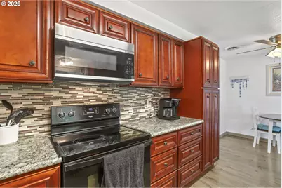 13011 Berta Dr, Oregon City, OR 97045 - Photo 15