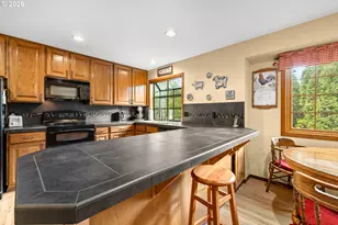 464 Livingood Ln, Lake Oswego, OR 97034 - Photo 15