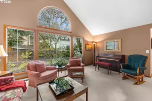 464 Livingood Ln, Lake Oswego, OR 97034 - Photo 7