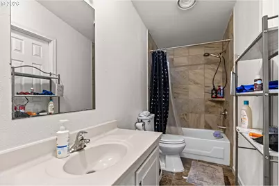595 Kesling St, Harrisburg, OR 97446 - Photo 5
