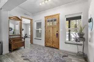 53315 Holiday Dr, La Pine, OR 97739 - Photo 17