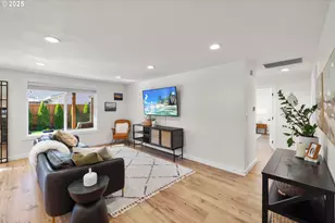 1905 N Springbrook Way, Newberg, OR 97132 - Photo 7