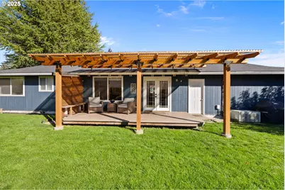 1905 N Springbrook Way, Newberg, OR 97132 - Photo 3