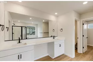 438 W Holly Cir, Washougal, WA 98671 - Photo 23