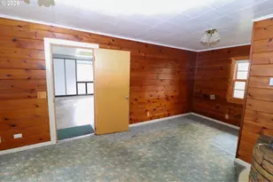 1338 D St, Coos Bay, OR 97420 - Photo 29