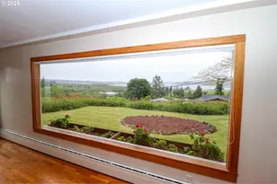 1338 D St, Coos Bay, OR 97420 - Photo 7