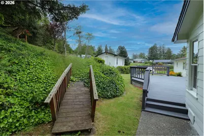 1338 D St, Coos Bay, OR 97420 - Photo 45