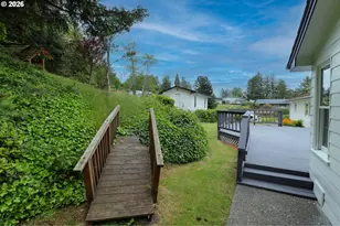 1338 D St, Coos Bay, OR 97420 - Photo 45
