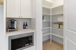 14238 SE Ellis St, Portland, OR 97236 - Photo 11